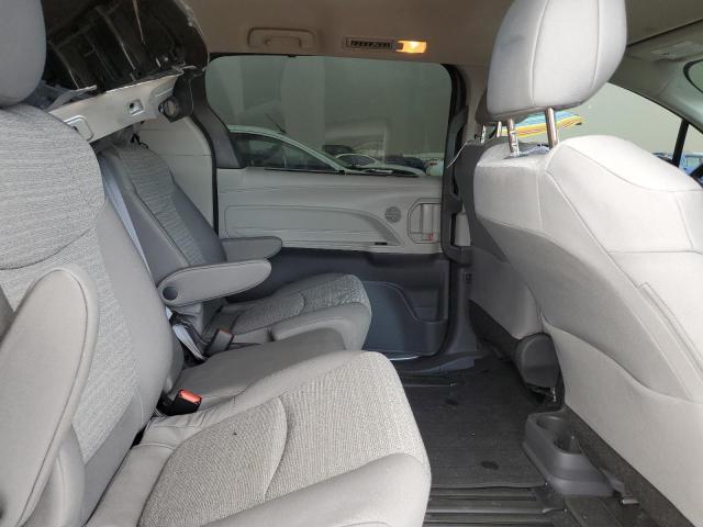 Photo 6 from auction – 2021 TOYOTA SIENNA LE with VIN 5TDKRKEC5MS021670