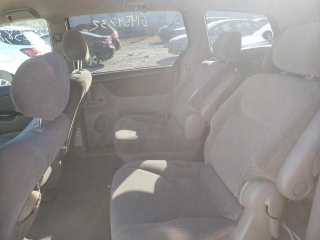 Photo 6 from auction – 2004 TOYOTA SIENNA CE with VIN 5TDZA23CX4S134104