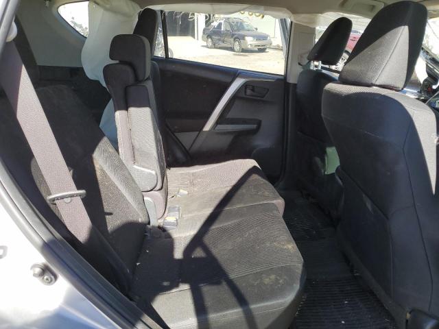 Photo 6 from auction – 2018 TOYOTA RAV4 LE with VIN JTMBFREV7JJ259175