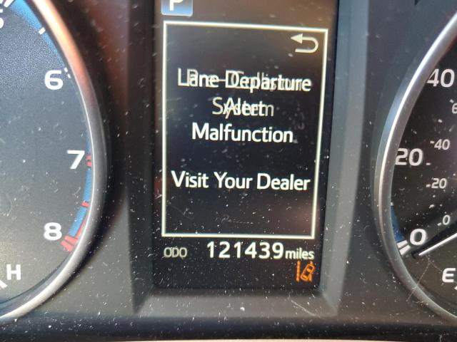 Photo 8 from auction – 2017 TOYOTA RAV4 XLE with VIN 2T3RFREV9HW545166