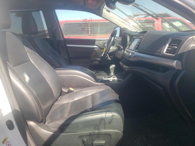 Photo 5 from auction – 2017 TOYOTA HIGHLANDER with VIN 5TDJZRFH9HS368102