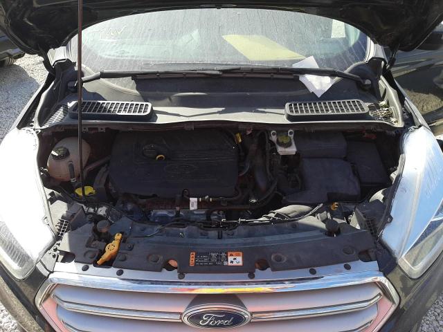 Photo 7 from auction – 2017 FORD ESCAPE SE with VIN 1FMCU9GD8HUB01480