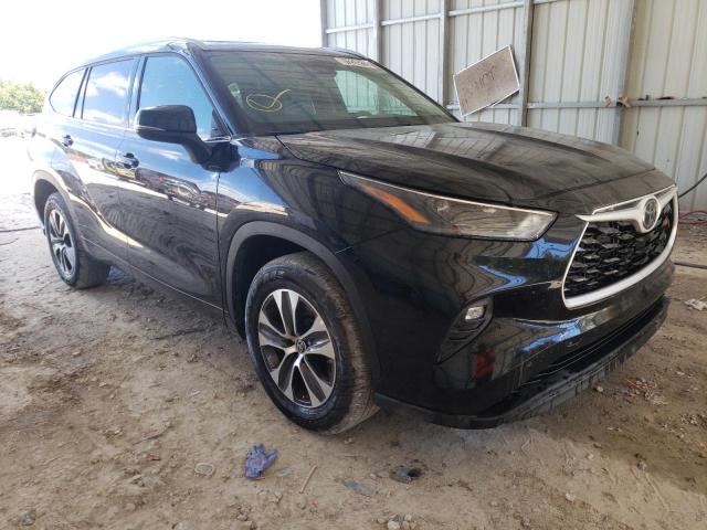 TOYOTA HIGHLANDER 2022 with VIN 5TDGZRAH7NS106852 - Photo from auction