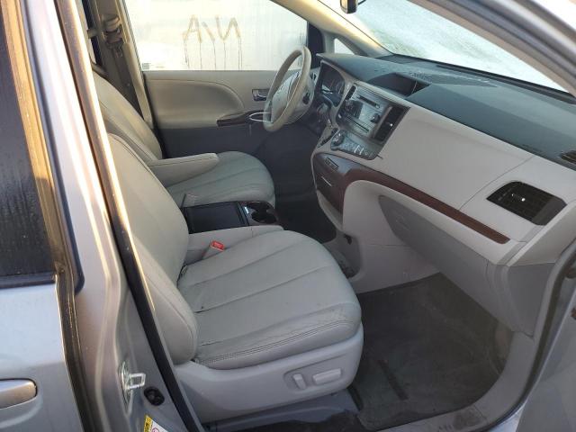 Photo 5 from auction – 2014 TOYOTA SIENNA XLE with VIN 5TDYK3DC6ES438402