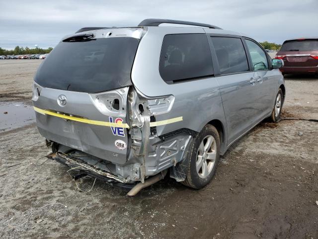 Photo 4 from auction – 2015 TOYOTA SIENNA LE with VIN 5TDKK3DC7FS572794