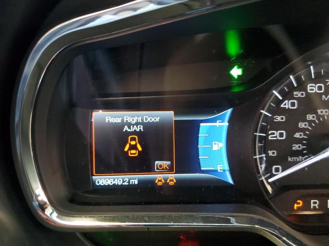 Photo 8 from auction – 2019 LINCOLN MKT with VIN 2LMHJ5AT1KBL01898