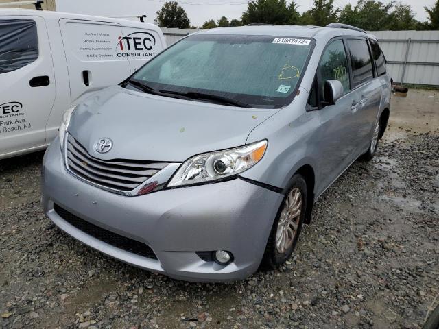 Photo 2 from auction – 2016 TOYOTA SIENNA XLE with VIN 5TDYK3DC8GS710399
