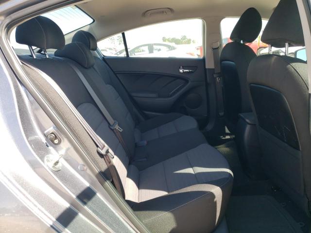 Photo 6 from auction – 2017 KIA FORTE LX with VIN 3KPFL4A76HE157815