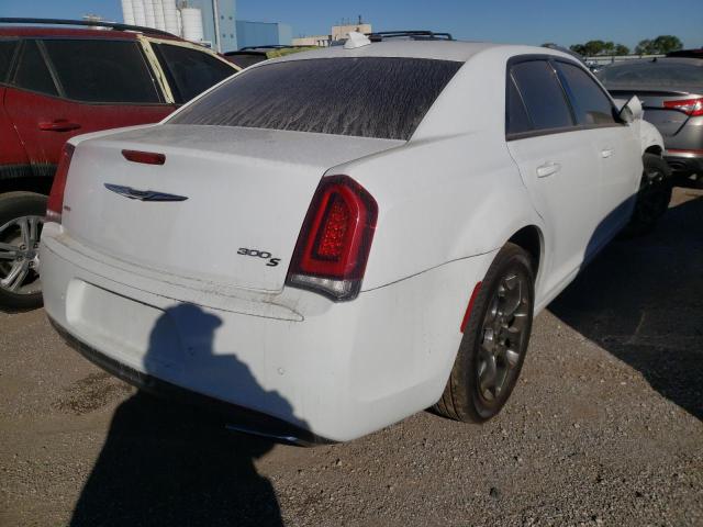 Photo 4 from auction – 2016 CHRYSLER 300 S with VIN 2C3CCAGG0GH176036
