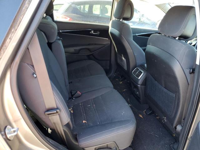 Photo 6 from auction – 2016 KIA SORENTO LX with VIN 5XYPG4A35GG075467