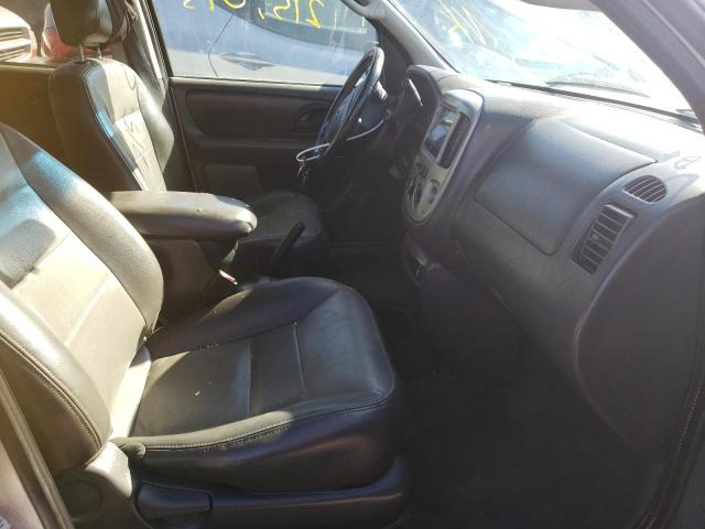 Photo 5 from auction – 2004 FORD ESCAPE XLT with VIN 1FMCU931X4KB08772
