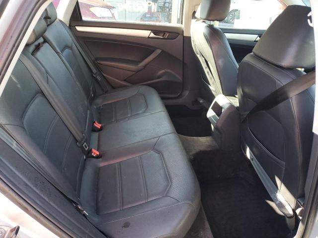 Photo 6 from auction – 2012 VOLKSWAGEN PASSAT SE with VIN 1VWBP7A34CC062779