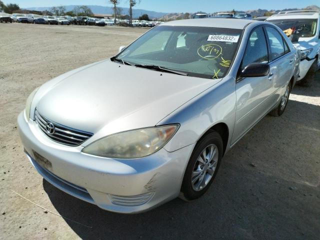 Photo 2 from auction – 2005 TOYOTA CAMRY with VIN 4T1BF30K75U093895