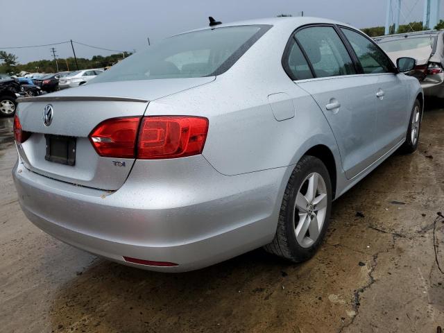 Photo 4 from auction – 2012 VOLKSWAGEN JETTA TDI with VIN 3VWLL7AJ6CM363759