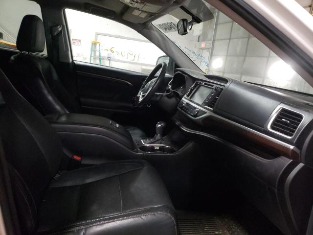 Photo 5 from auction – 2016 TOYOTA HIGHLANDER with VIN 5TDDKRFH2GS237254