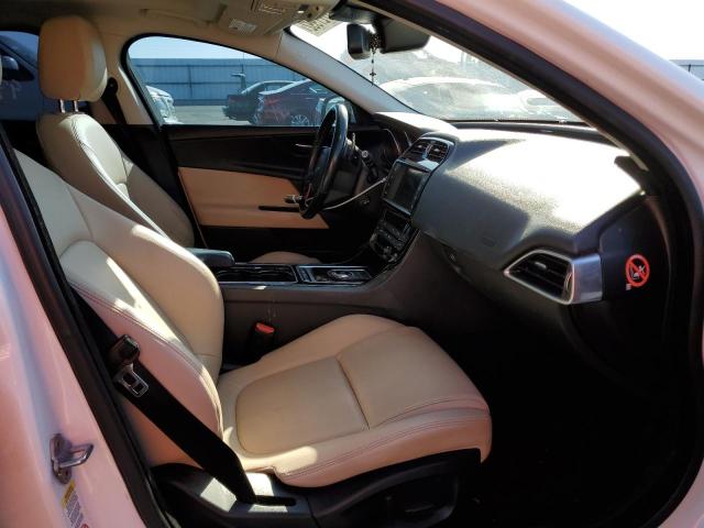 صورة رقم 5 من المزاد - 2017 JAGUAR XE مع VIN SAJAR4BG6HA963827
