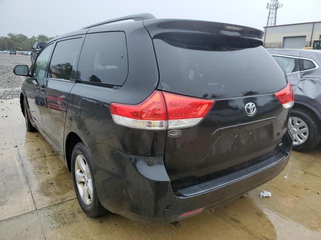 Photo 3 from auction – 2013 TOYOTA SIENNA LE with VIN 5TDKK3DC0DS333276