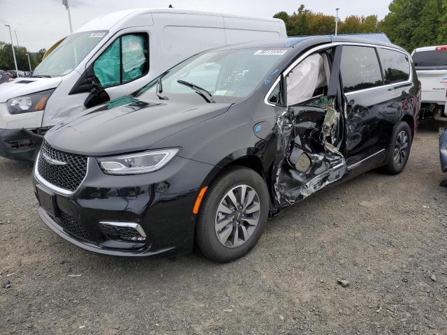 Photo 2 from auction – 2022 CHRYSLER PACIFICA H with VIN 2C4RC1S75NR164078
