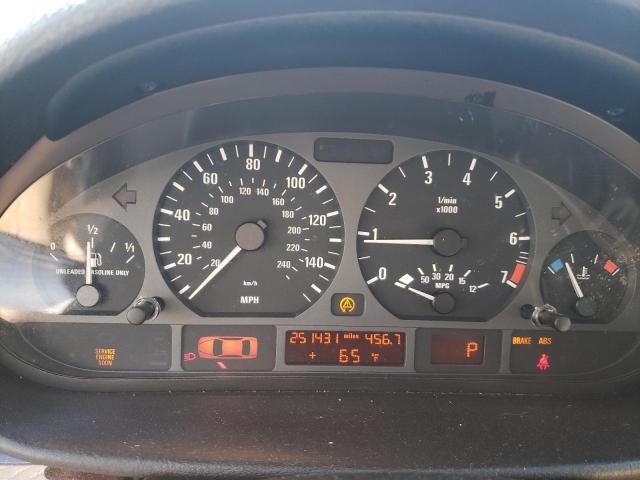 Photo 8 from auction – 2005 BMW 325 I with VIN WBAET37475NJ85307