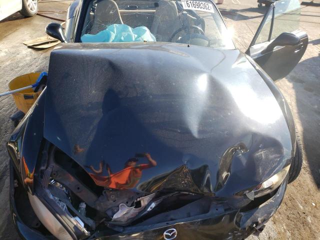Photo 7 from auction – 1999 MAZDA MX-5 MIATA with VIN JM1NB3531X0134417