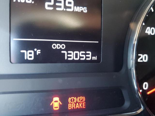 Photo 8 from auction – 2018 KIA FORTE LX with VIN 3KPFK4A74JE195553