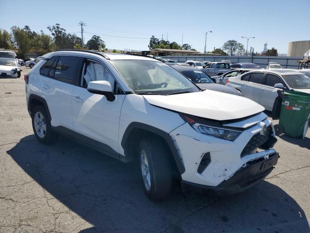 Photo 1 from auction – 2021 TOYOTA RAV4 XLE with VIN 2T3W1RFV5MC099335