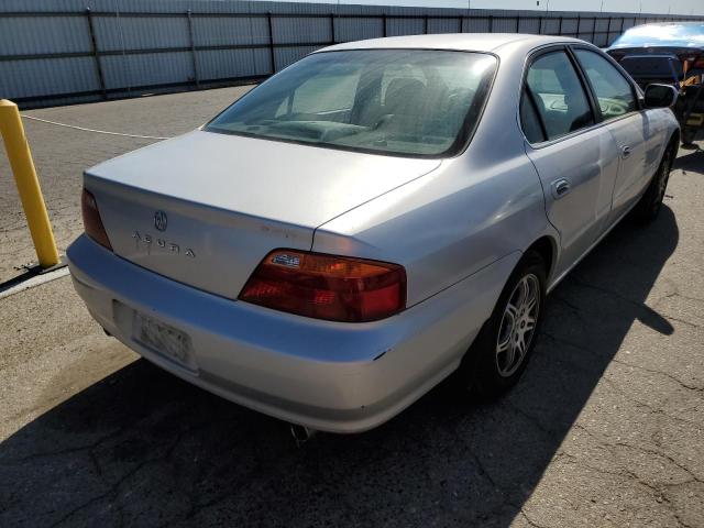 Photo 4 from auction – 2000 ACURA 3.2TL with VIN 19UUA5663YA043021