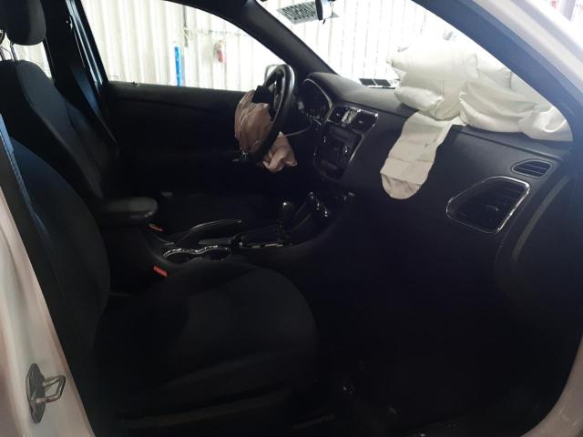 Photo 5 from auction – 2013 CHRYSLER 200 LX with VIN 1C3CCBAB2DN660490