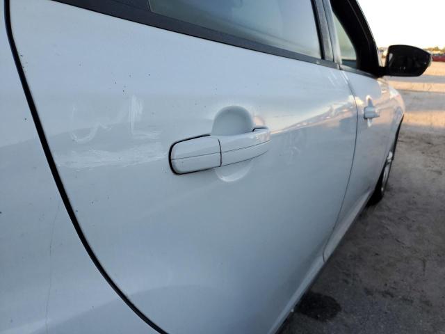 Photo 9 from auction – 2014 FORD FOCUS SE with VIN 1FADP3F22EL171724