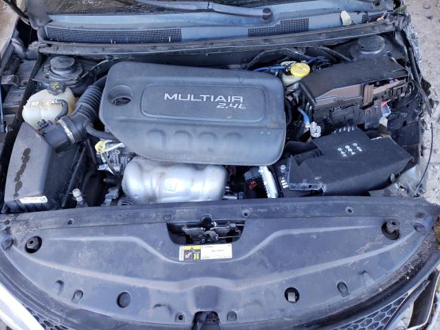 Photo 7 from auction – 2015 CHRYSLER 200 LIMITE with VIN 1C3CCCABXFN717124