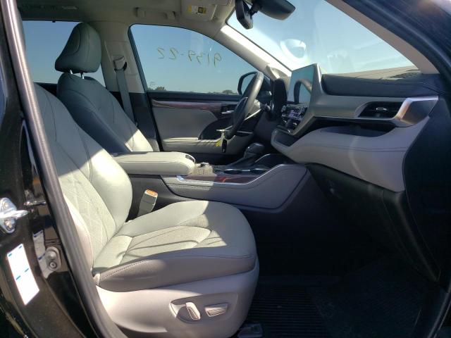 Photo 5 from auction – 2022 TOYOTA HIGHLANDER with VIN 5TDFZRBH7NS210879