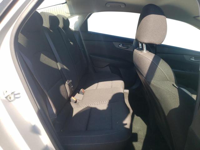 Photo 6 from auction – 2019 KIA FORTE FE with VIN 3KPF24AD5KE108265