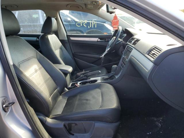 Photo 5 from auction – 2013 VOLKSWAGEN PASSAT SE with VIN 1VWBH7A35DC007675