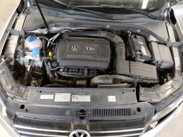 Photo 7 from auction – 2014 VOLKSWAGEN PASSAT S with VIN 1VWAS7A37EC047657