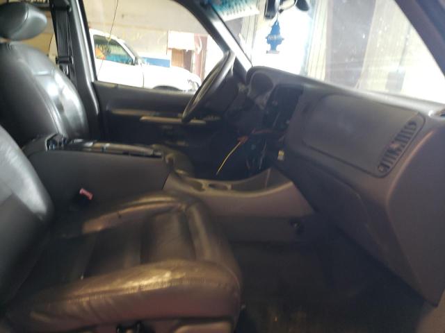 Photo 5 from auction – 2002 FORD EXPLORER S with VIN 1FMZU77E52UD41519