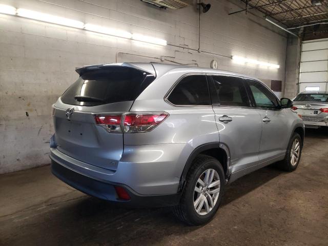 Photo 4 from auction – 2015 TOYOTA HIGHLANDER with VIN 5TDZARFH5FS015542