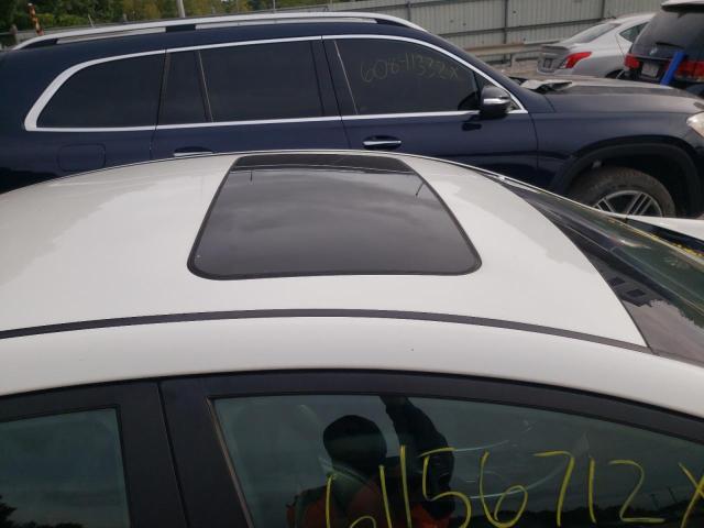 Photo 9 from auction – 2011 HYUNDAI SONATA SE with VIN 5NPEC4AB6BH303505