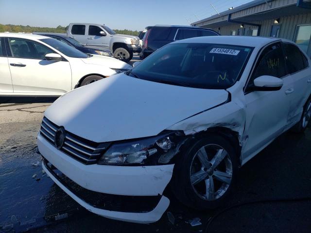 Photo 9 from auction – 2014 VOLKSWAGEN PASSAT S with VIN 1VWAT7A34EC030697