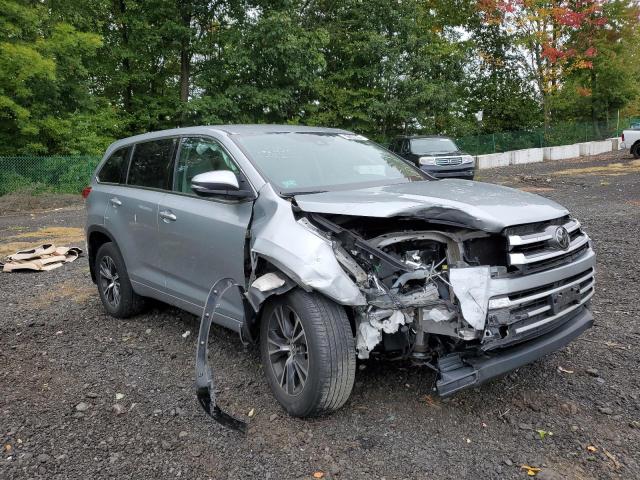 TOYOTA HIGHLANDER 2017 with VIN 5TDBZRFH6HS461549 - Photo from auction