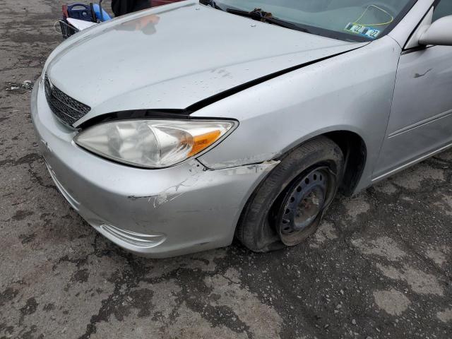 Photo 9 from auction – 2002 TOYOTA CAMRY LE with VIN 4T1BE32K72U004581