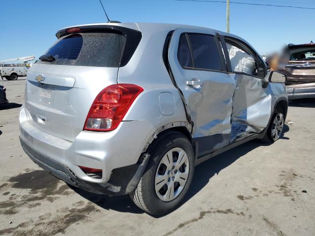 Photo 4 from auction – 2018 CHEVROLET TRAX LS with VIN 3GNCJKSBXJL232718