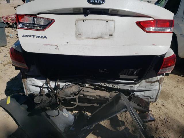 Photo 9 from auction – 2018 KIA OPTIMA LX with VIN 5XXGT4L33JG258399