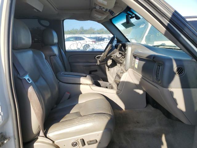 Photo 5 from auction – 2005 GMC YUKON with VIN 1GKEC13TX5J153323