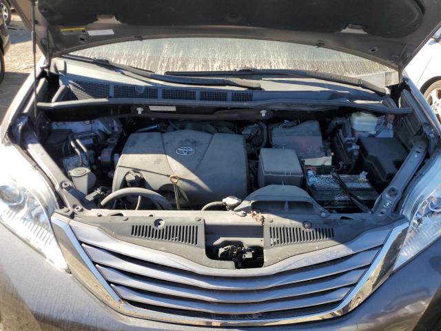 Photo 7 from auction – 2017 TOYOTA SIENNA XLE with VIN 5TDDZ3DC7HS147762