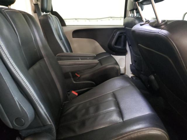 Photo 6 from auction – 2016 CHRYSLER TOWN & COU with VIN 2C4RC1BG8GR280247