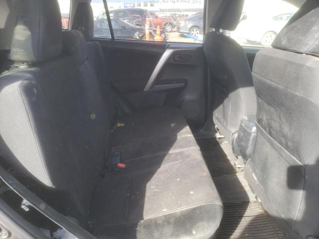 Photo 6 from auction – 2018 TOYOTA RAV4 LE with VIN JTMBFREV0JJ183377