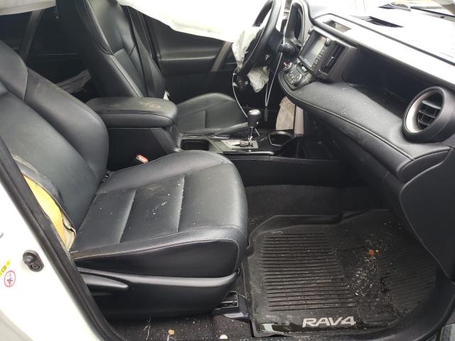 Photo 5 from auction – 2017 TOYOTA RAV4 LIMIT with VIN JTMDFREV0HJ156845