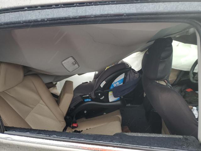 Photo 6 from auction – 2015 TOYOTA RAV4 XLE with VIN JTMRFREV1FD168052