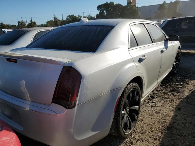 Photo 4 from auction – 2018 CHRYSLER 300 LIMITE with VIN 2C3CCAEG5JH123004