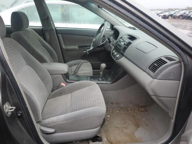 Photo 5 from auction – 2005 TOYOTA CAMRY LE with VIN 4T1BE32K15U570370